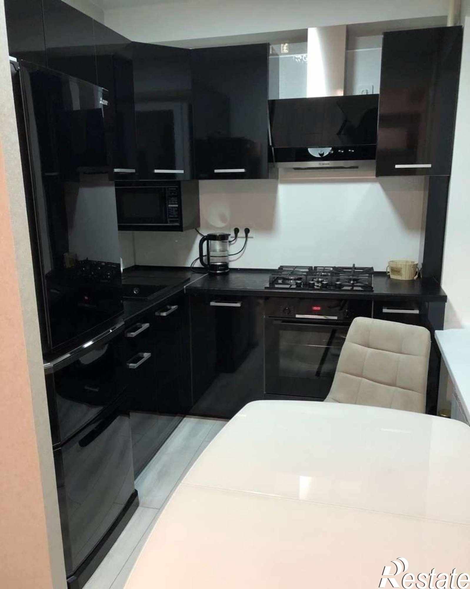 Сдать квартиру за 15 000 рублей на Кирова проспект, 283