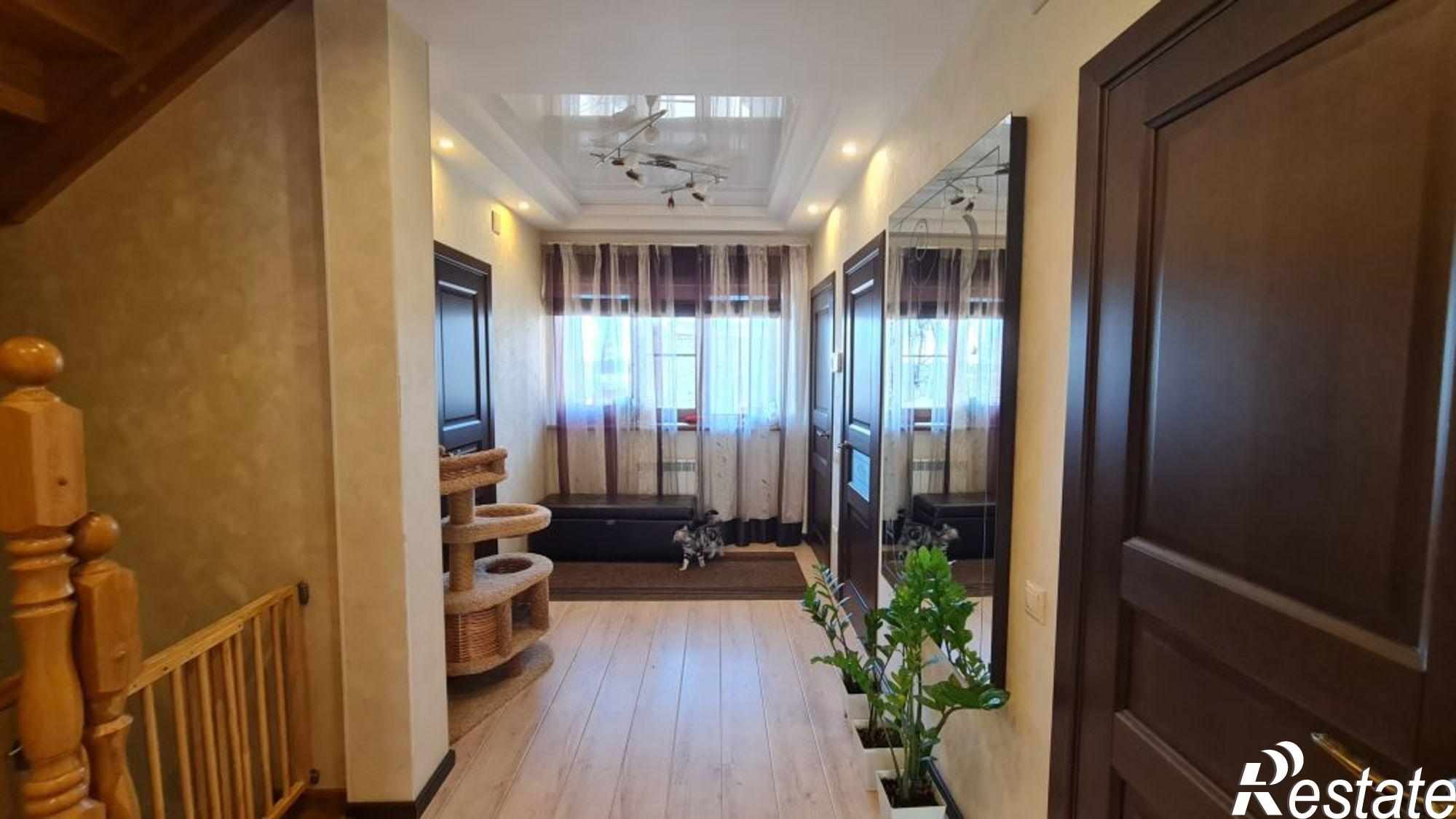 Купить дачу, дом, коттедж за 16 400 000 рублей на Нижняя Дебря ул, 63Б