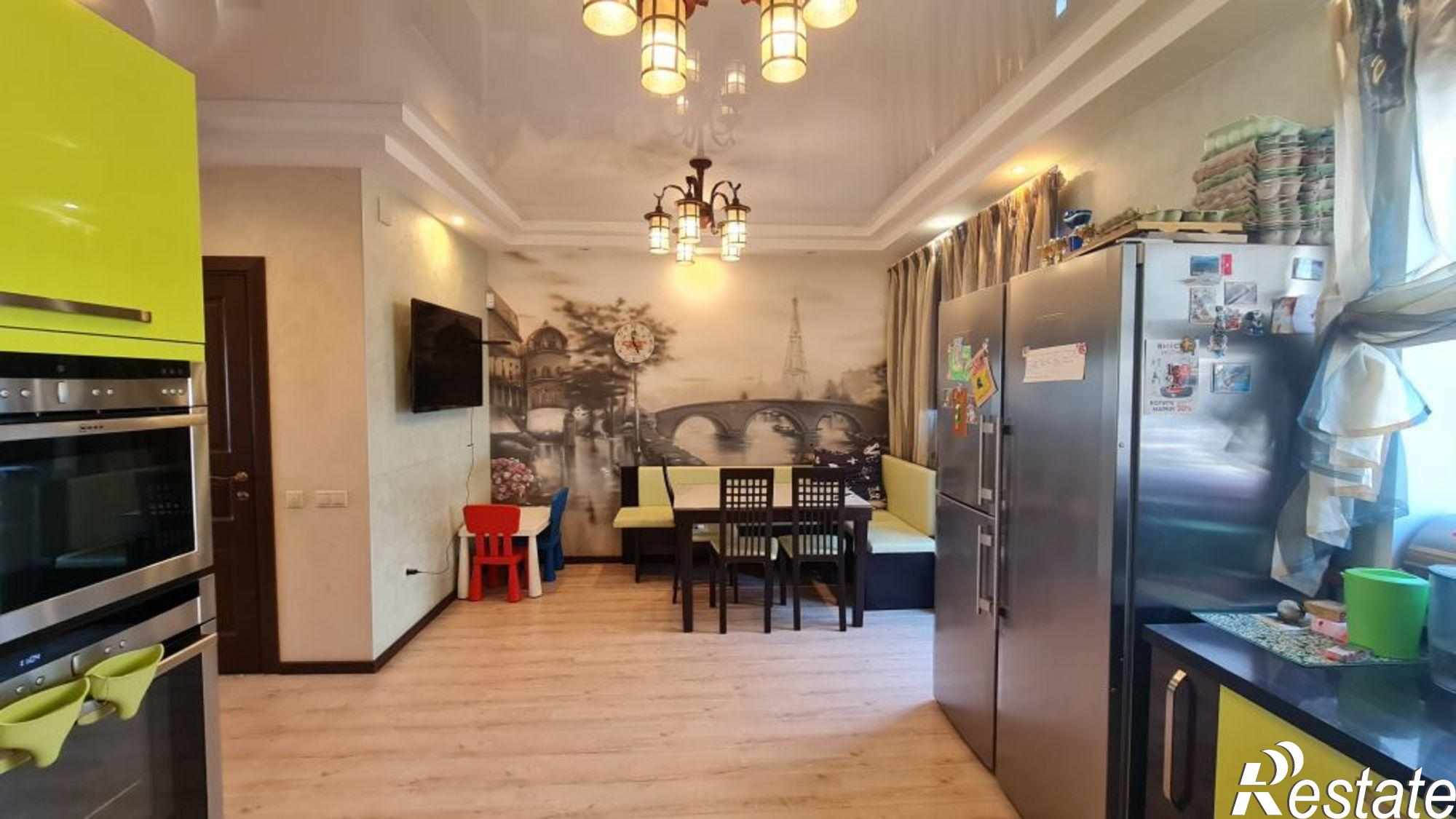 Купить дачу, дом, коттедж за 16 400 000 рублей на Нижняя Дебря ул, 63Б