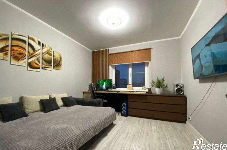 3-комн квартира Днепровский переулок, 116И