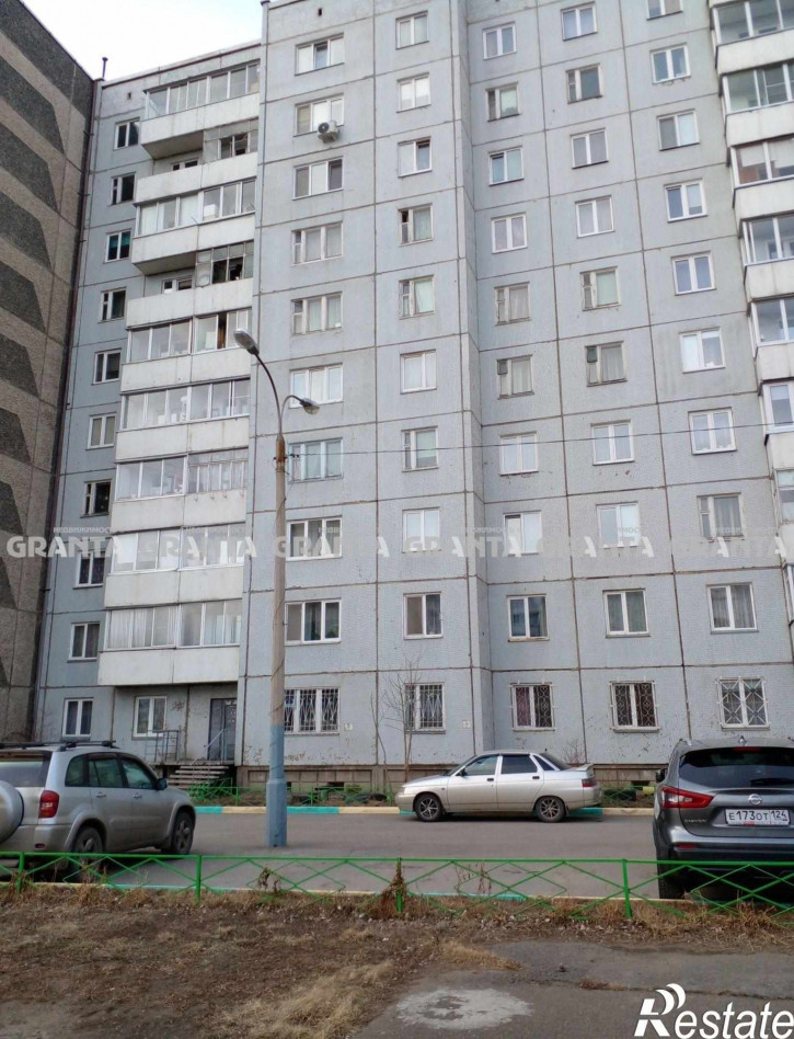 4-комн квартира пр-кт им газеты Красноярский Рабочий, 182