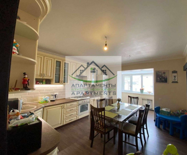 3-комн квартира Нежнова ул, 21к4