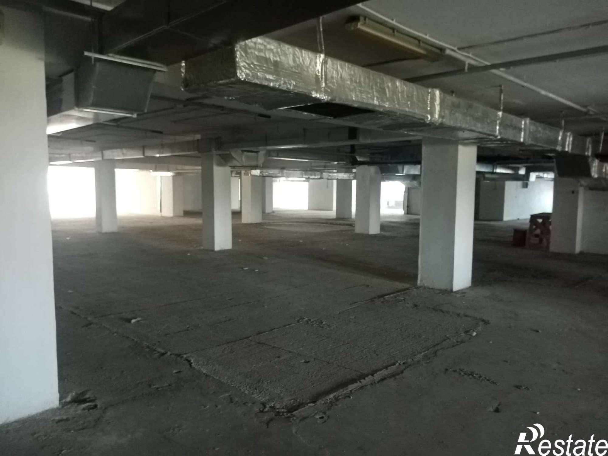 Купить торговое помещение за 64 960 000 рублей на Московское шоссе, 4