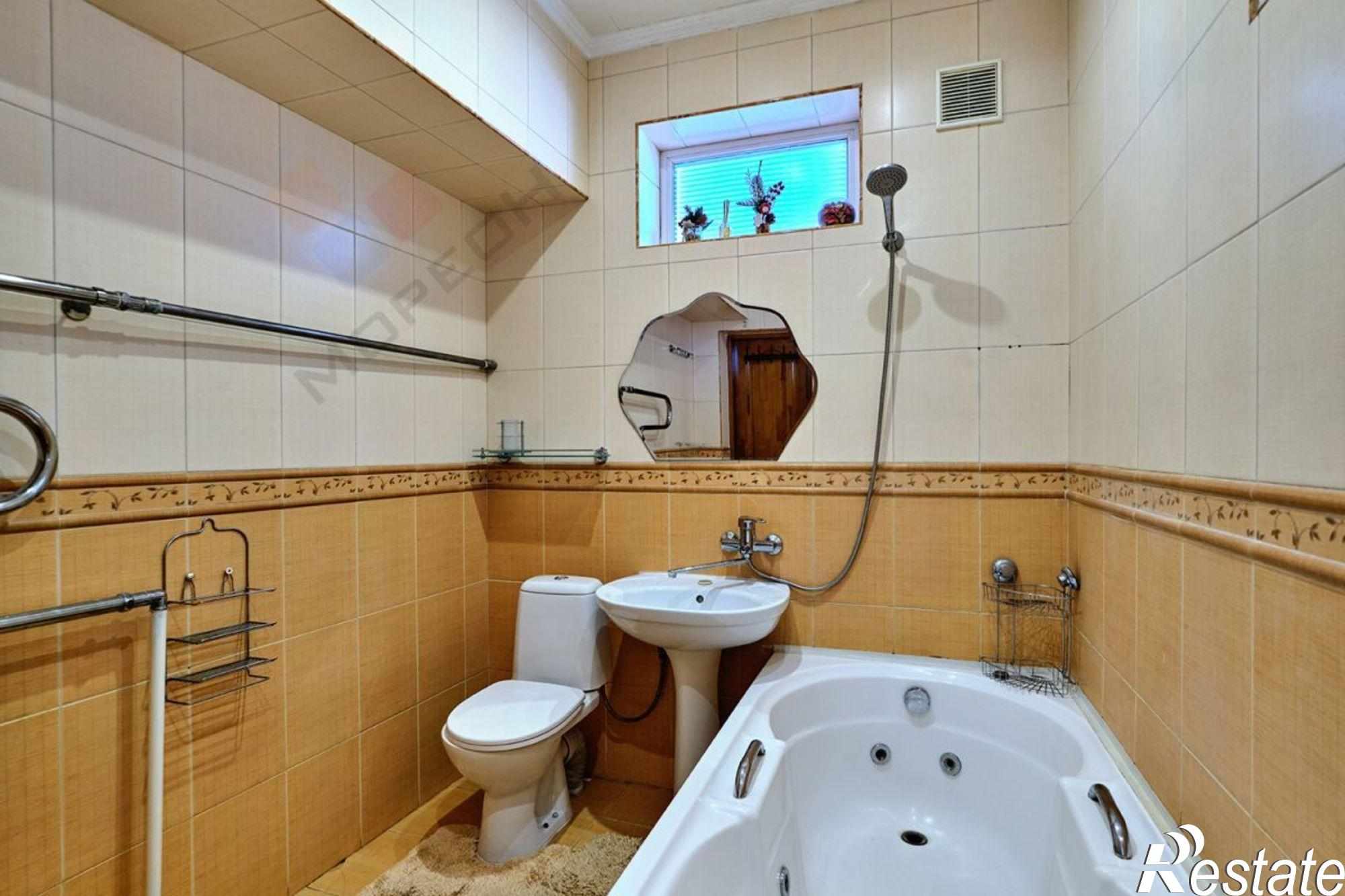 Купить дачу, дом, коттедж за 13 500 000 рублей на 1-й Заречный пр-д, 70