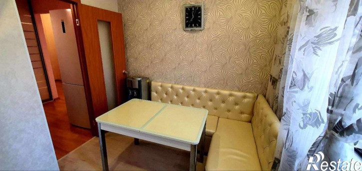 3-комн квартира Юности бульвар, 45