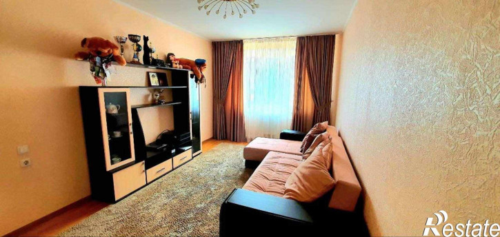 3-комн квартира Юности бульвар, 45