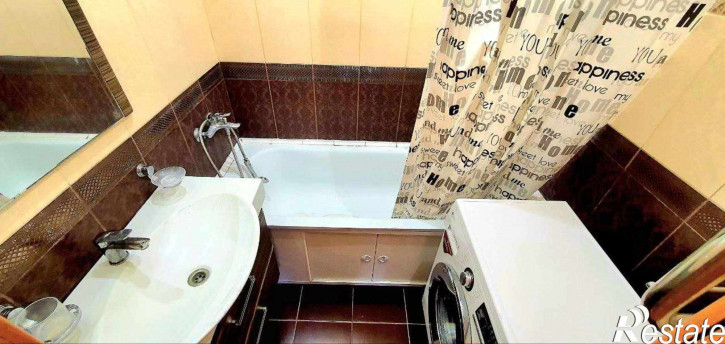 3-комн квартира Юности бульвар, 45