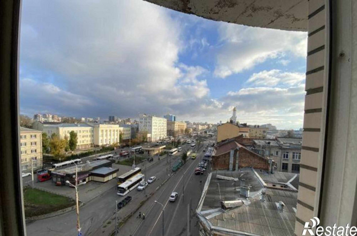 3-комн квартира улица Станиславского, 46