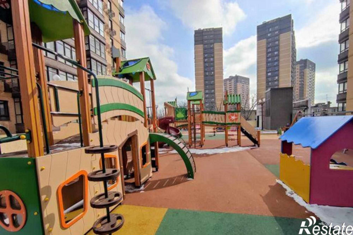 2-комн квартира улица Ларина, 45с3