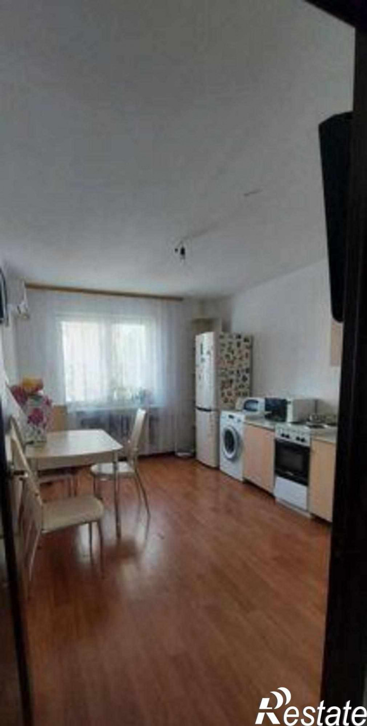 2-комн квартира улица Платона Кляты, 27