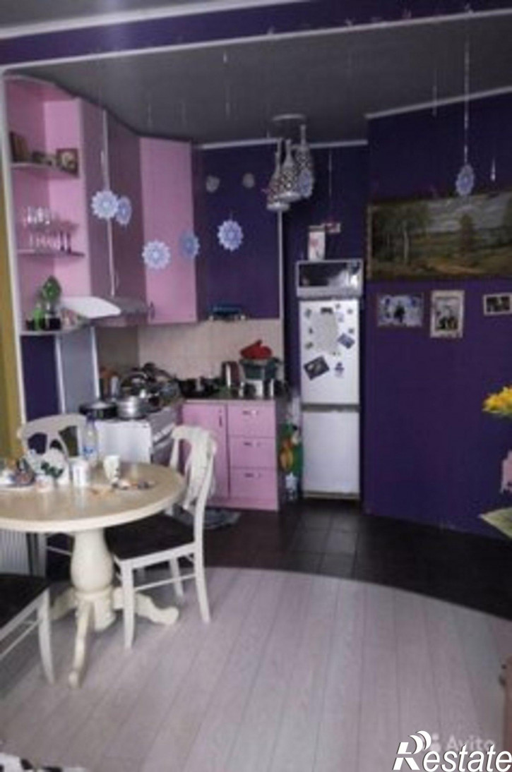 2-комн квартира Буковая улица,41