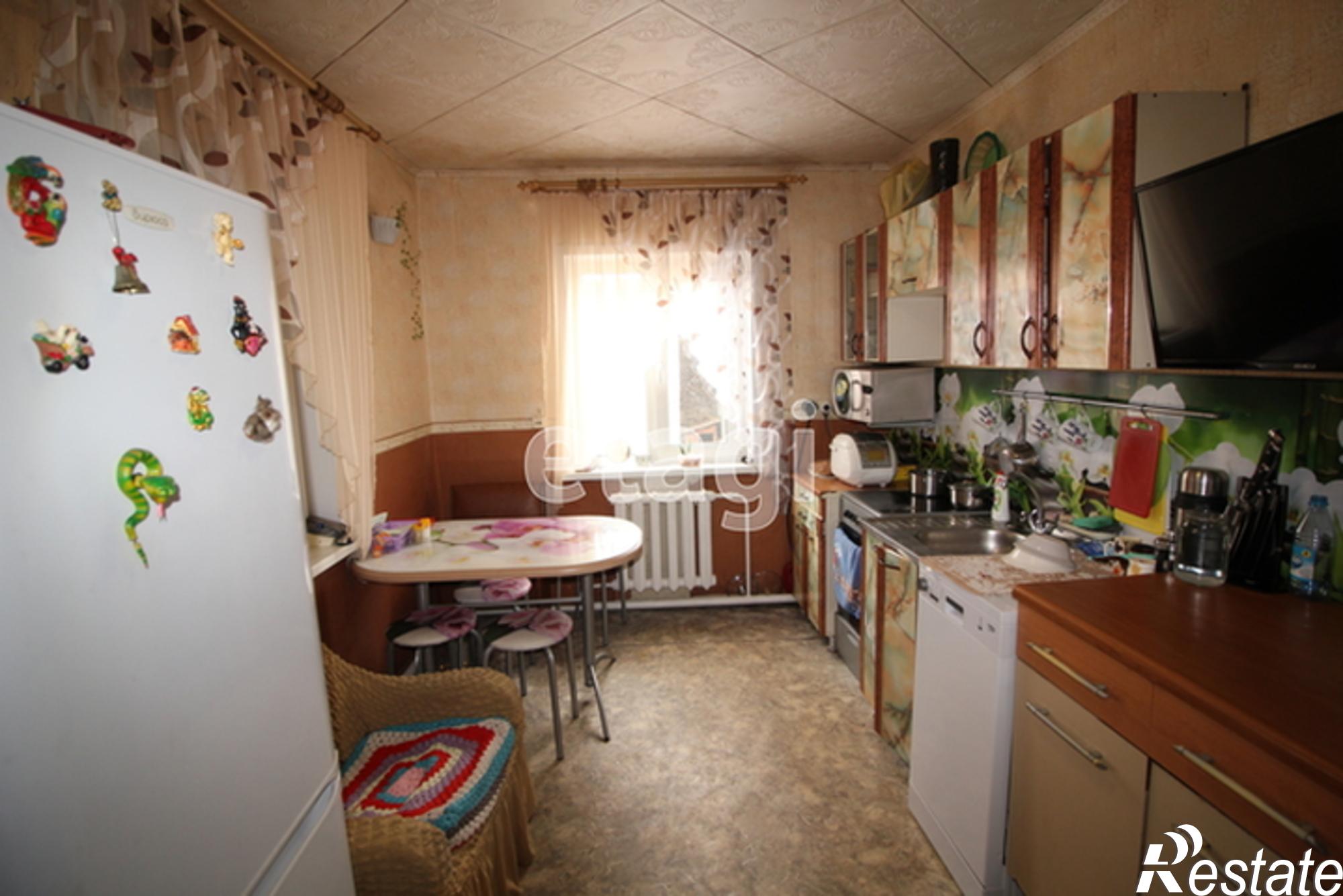 Купить дачу, дом, коттедж за 3 700 000 рублей на Линейная улица