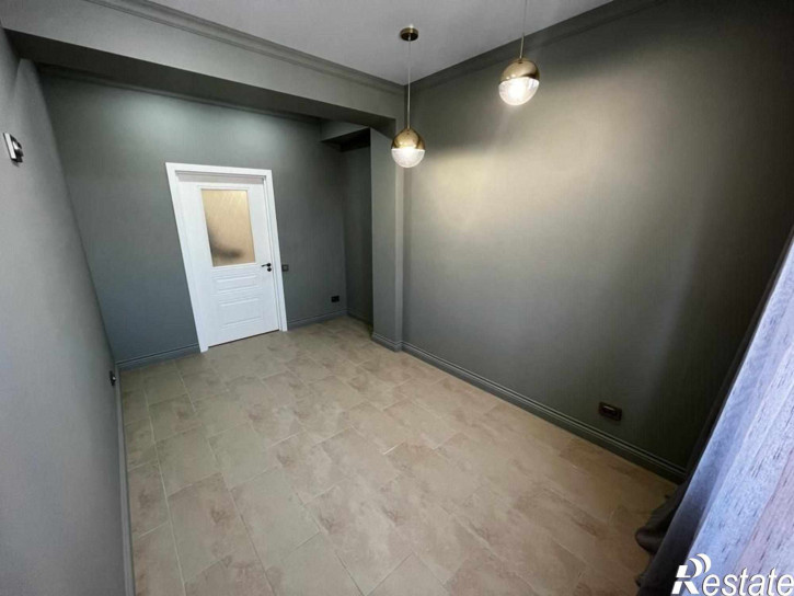 2-комн квартира Адмиральского ул, 1А