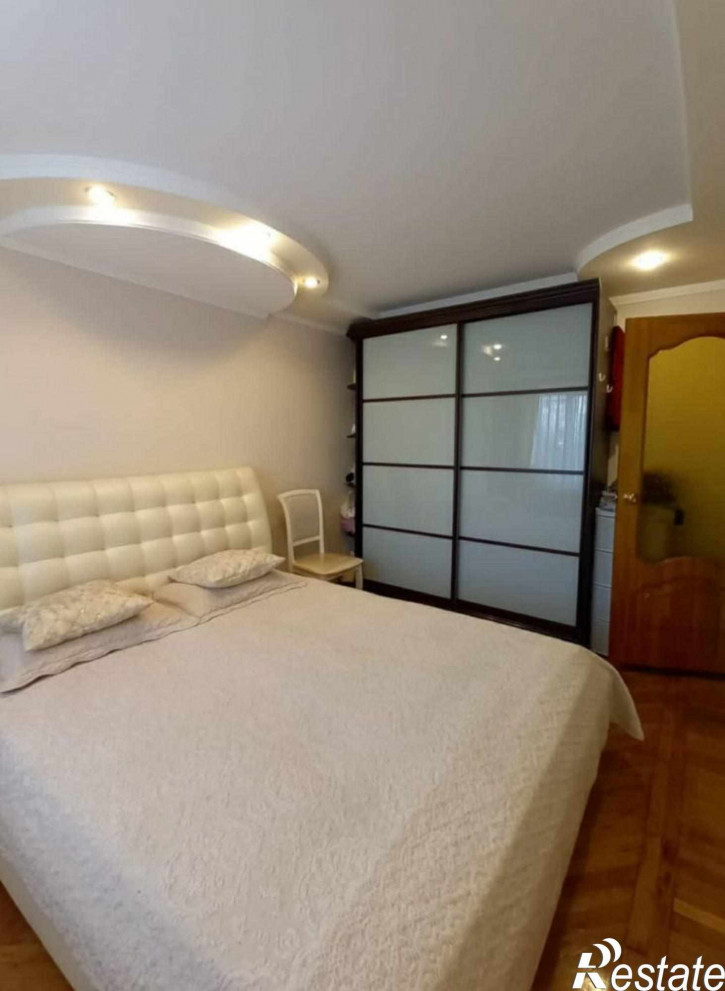 3-комн квартира Кучуры ул, 18