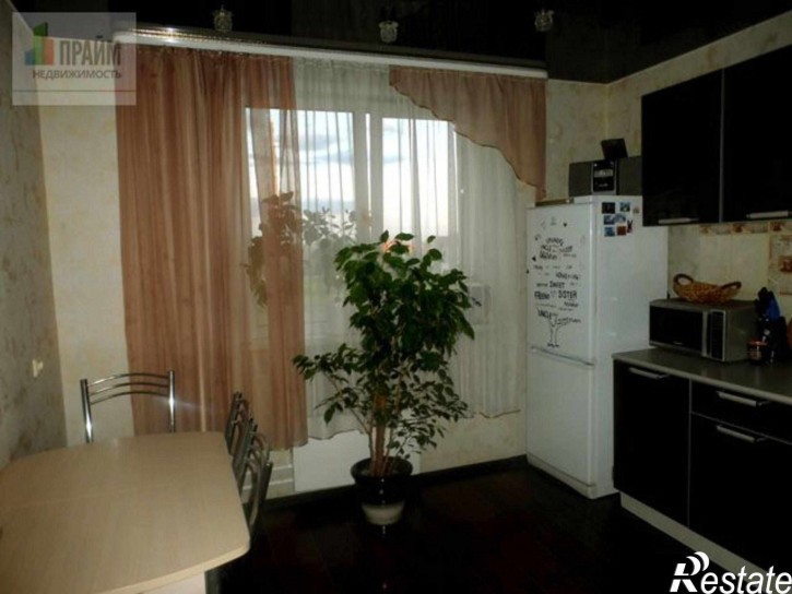 2-комн квартира Парковая,23