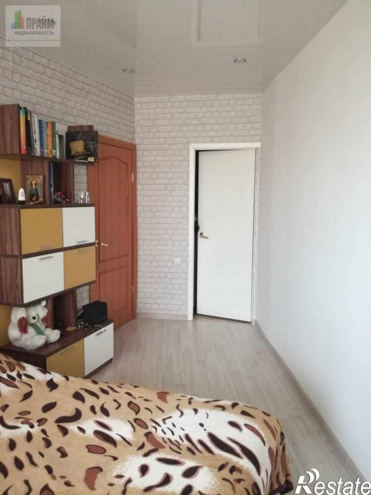 4-комн квартира пр-кт Октябрьский,61б