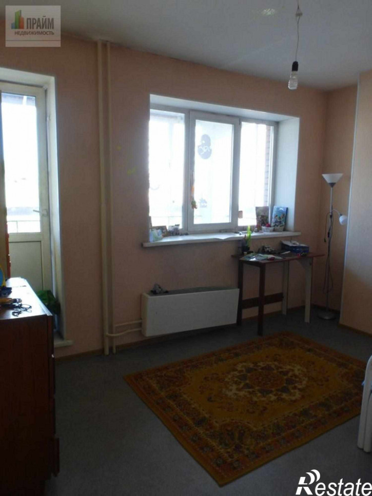 4-комн квартира пр-кт Шахтеров,109