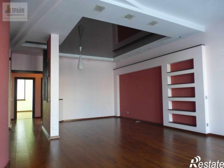 4-комн квартира пр-кт Химиков,10б