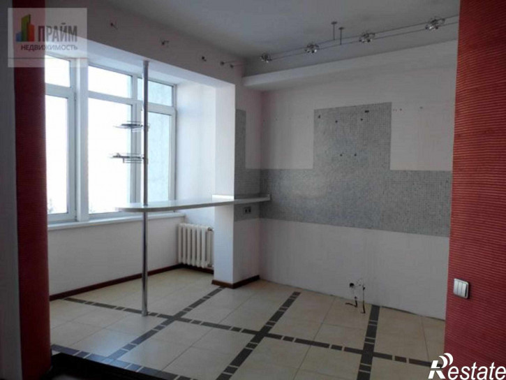 4-комн квартира пр-кт Химиков,10б