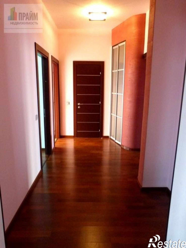 4-комн квартира пр-кт Химиков,10б