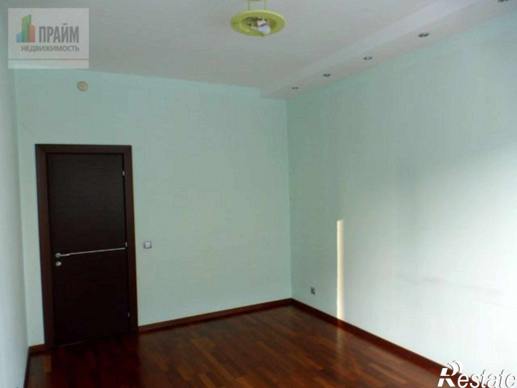 4-комн квартира пр-кт Химиков,10б