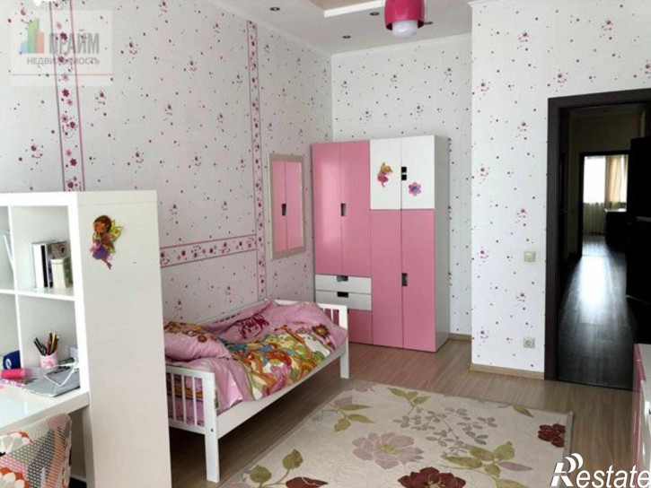 4-комн квартира б-р Строителей,53