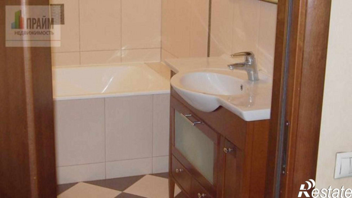 4-комн квартира ул. Соборная,3