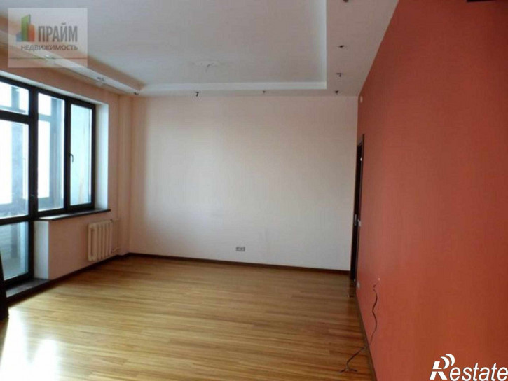 4-комн квартира пр-кт Химиков,10б