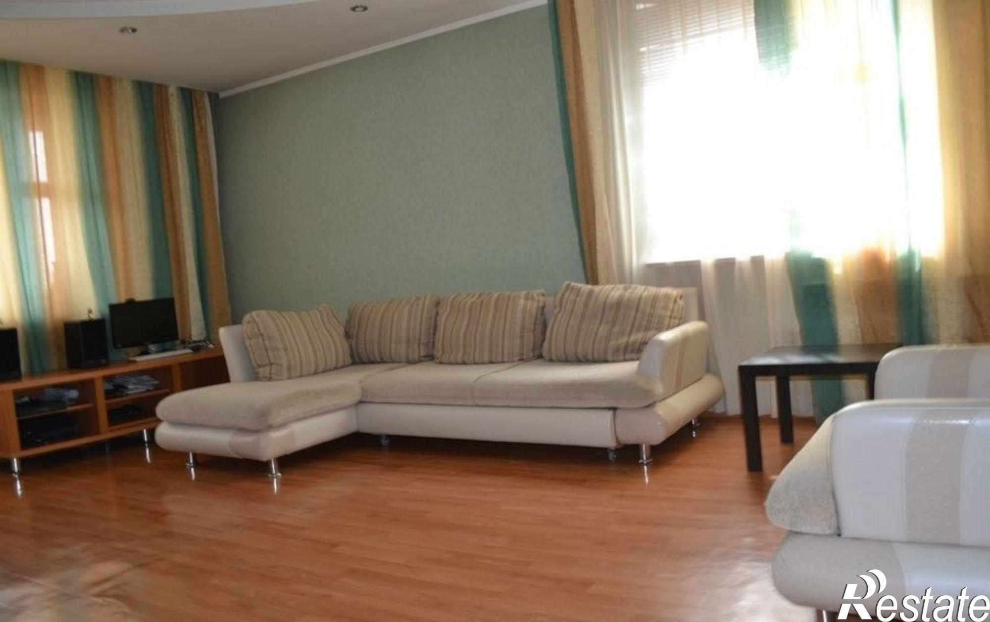 Купить квартиру за 3 950 000 рублей на ул. Зорге,88