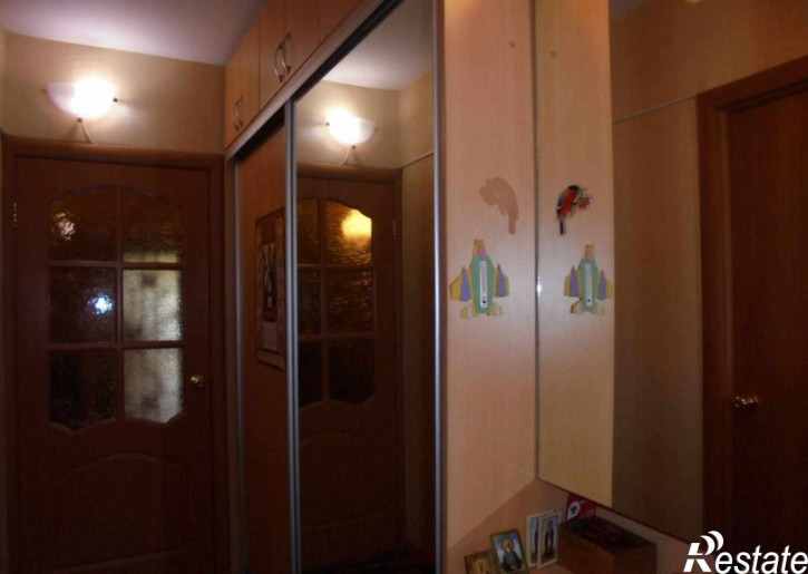 4-комн квартира ул. Зорге,185/1