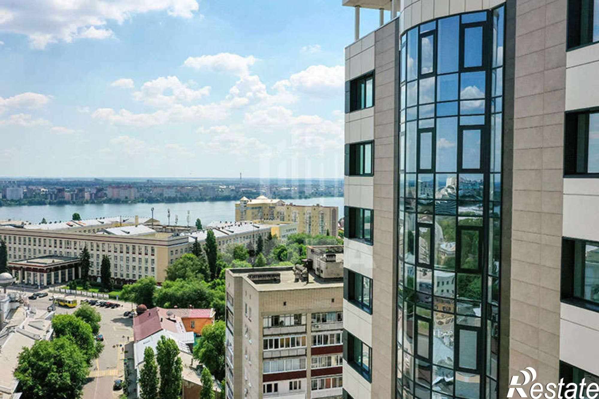 Купить квартиру за 14 825 300 рублей на Платонова улица, 9