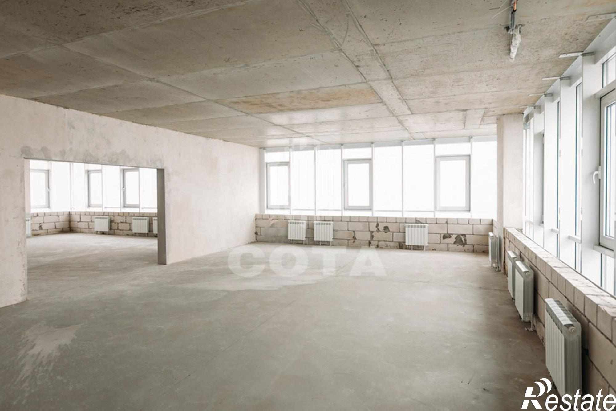 Купить квартиру за 14 825 300 рублей на Платонова улица, 9