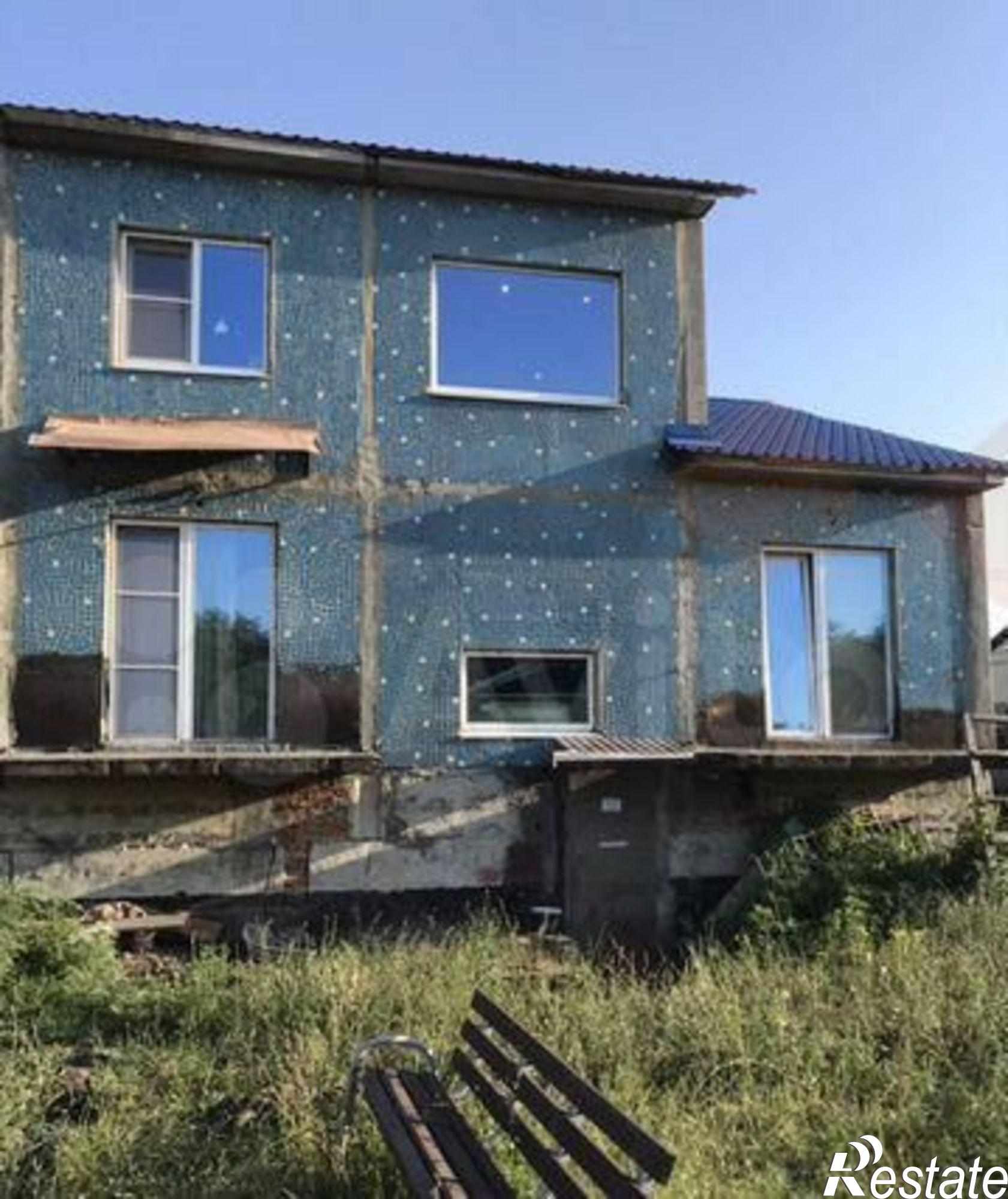 Купить дачу, дом, коттедж за 7 700 000 рублей на Уренгойская ул, 5