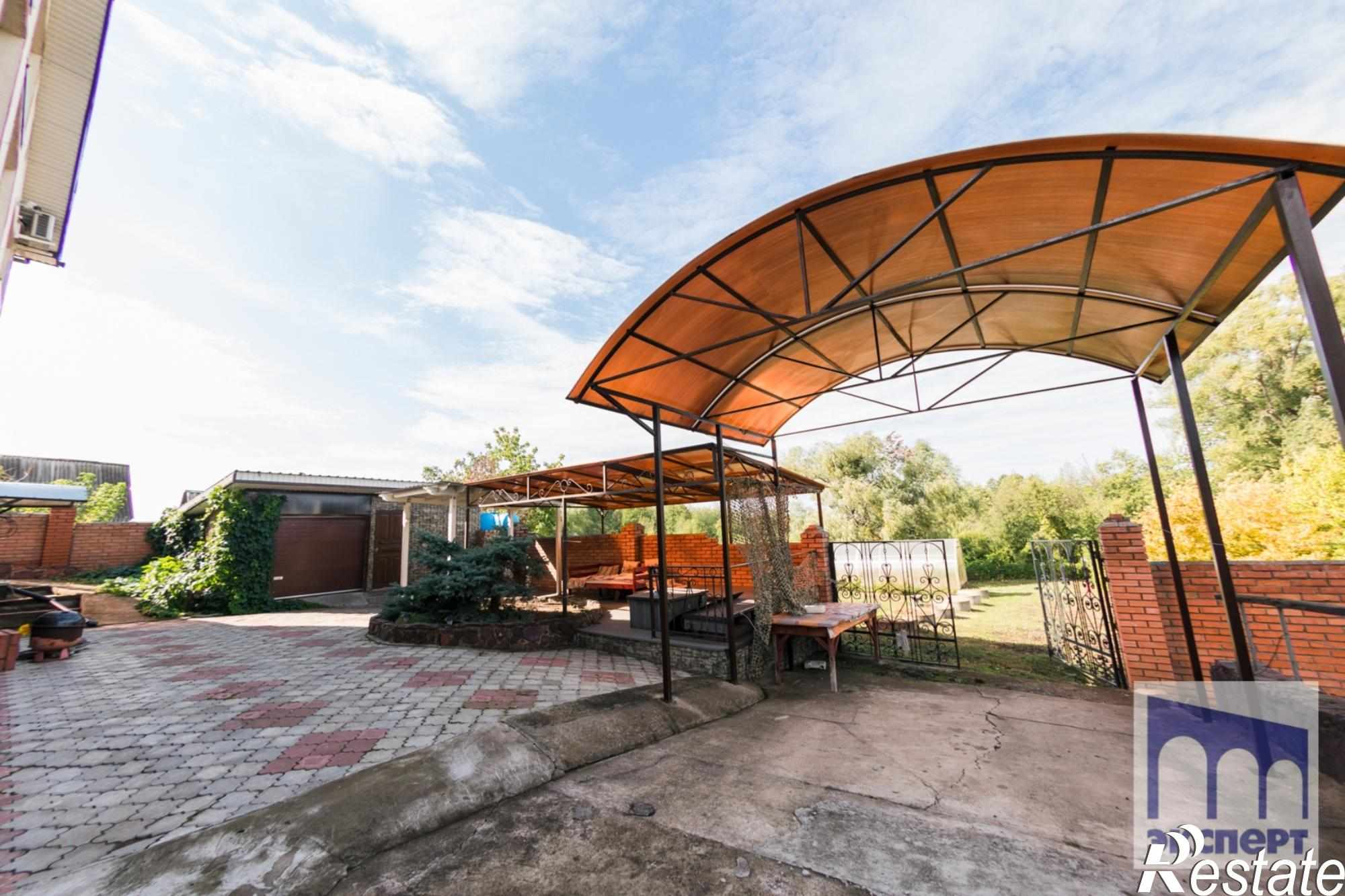 Купить дачу, дом, коттедж за 11 500 000 рублей на Центральная, 8А