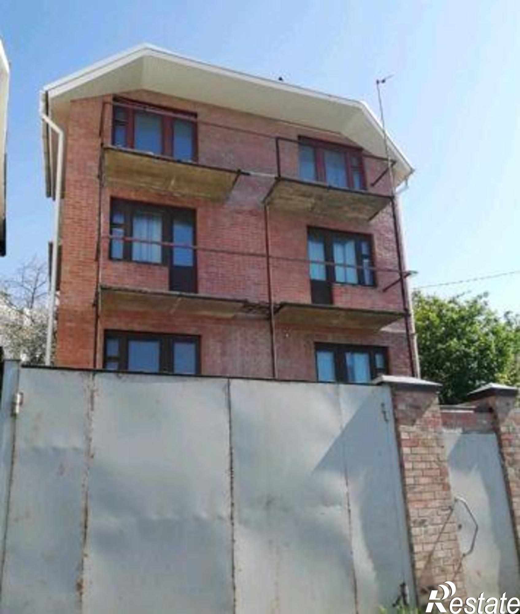 Купить дачу, дом, коттедж за 10 930 000 рублей на Стартовая улица, 8Б