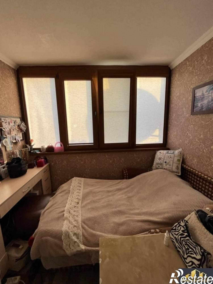2-комн квартира Школьный пер.