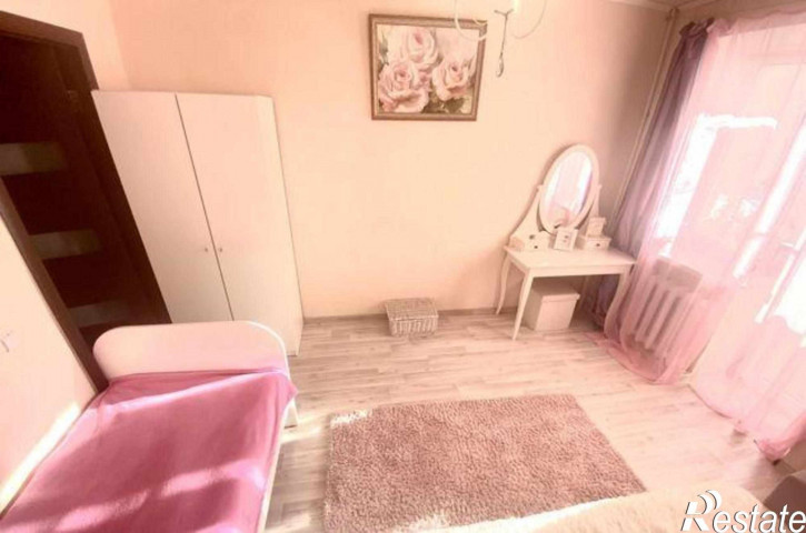 3-комн квартира улица Капустина, 10