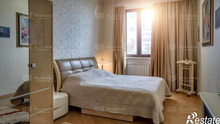 4-комн квартира в новом доме Батурина ул., 44а