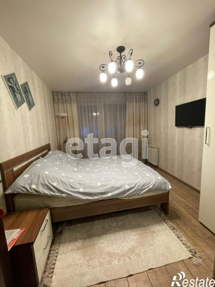 3-комн квартира улица Чкалова