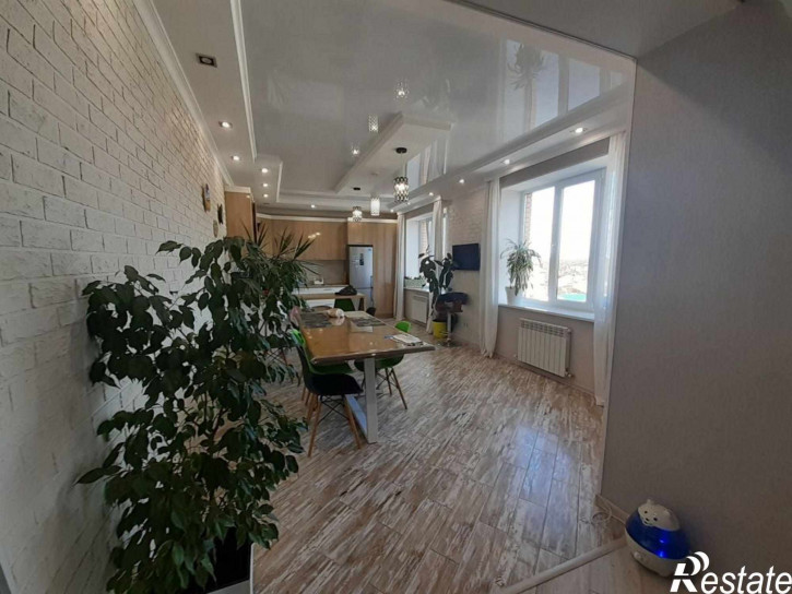3-комн квартира Кипарисовая ул, 2к1