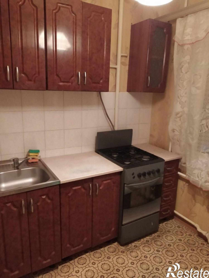 2-комн квартира Комиссарова ул, 61