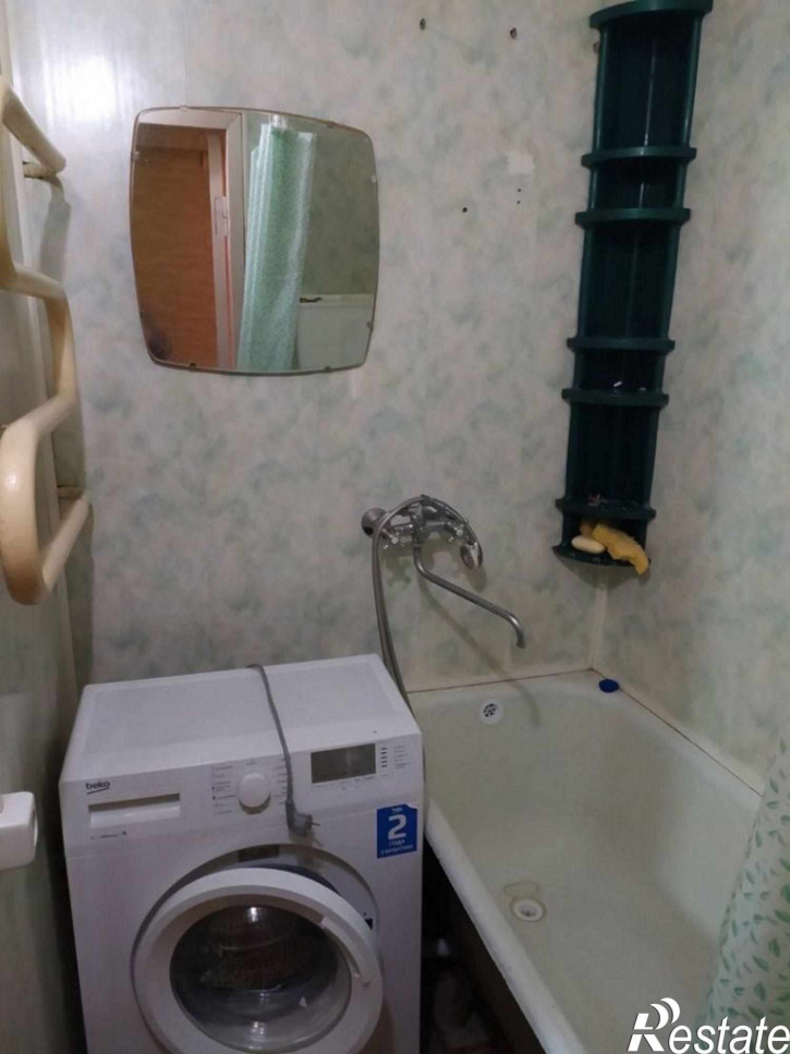 2-комн квартира Комиссарова ул, 61