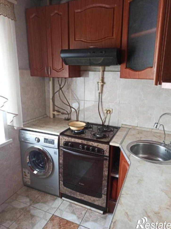 2-комн квартира Молодежная ул, 3