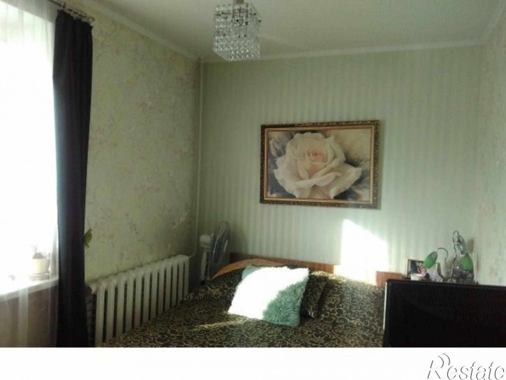 3-комн квартира Славы ул, 1