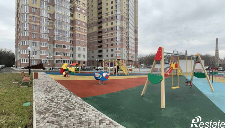 2-комн квартира Днепровский пер, 117