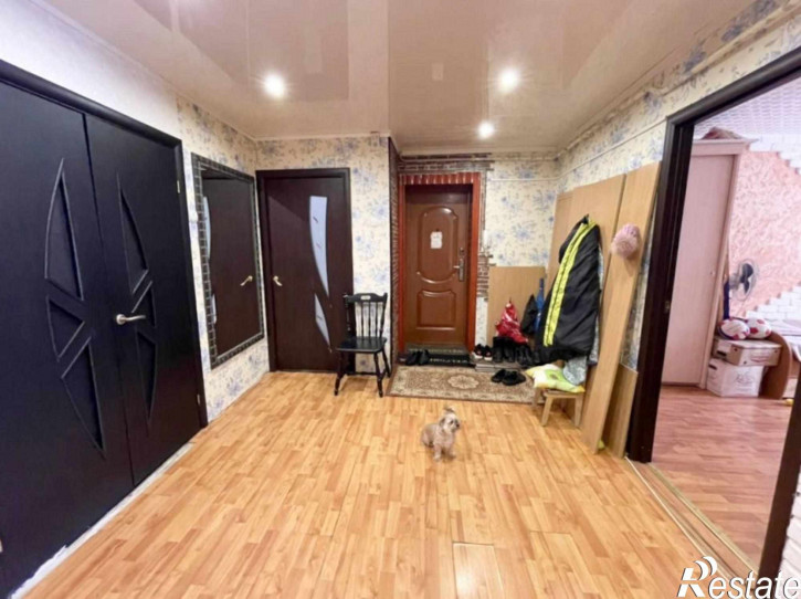 4-комн квартира Октябрьская ул, 27
