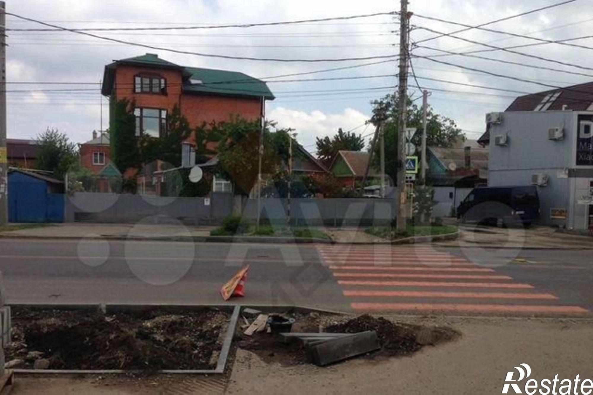Купить дачу, дом, коттедж за 25 200 000 рублей на Селезнёва ул, 81