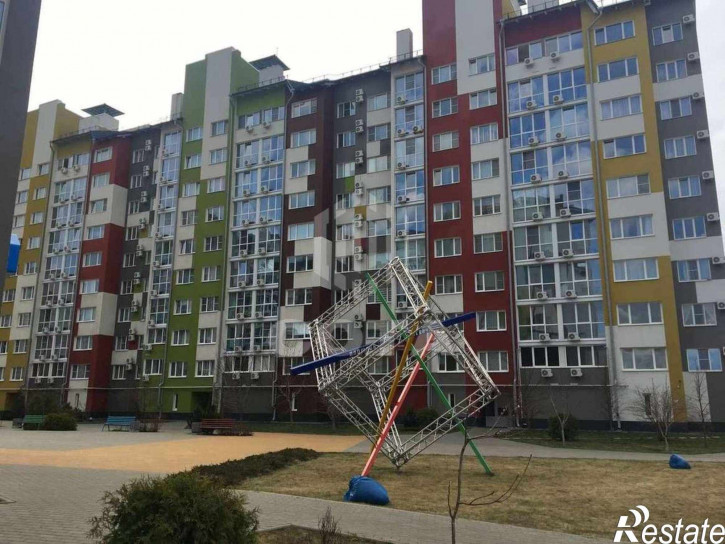 1-комн квартира бульвар Художников, 1