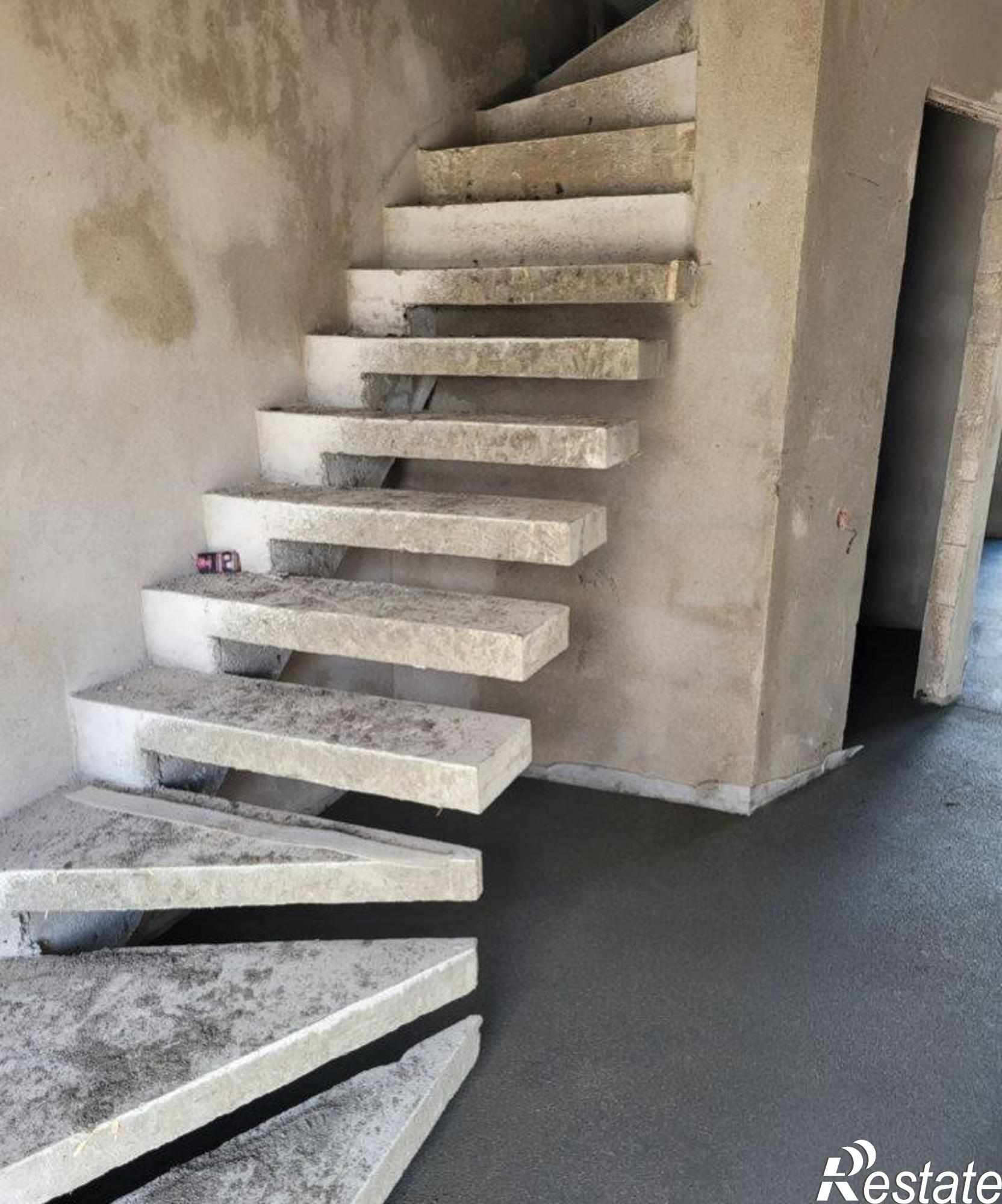Купить дачу, дом, коттедж за 6 350 000 рублей на Горная Улица