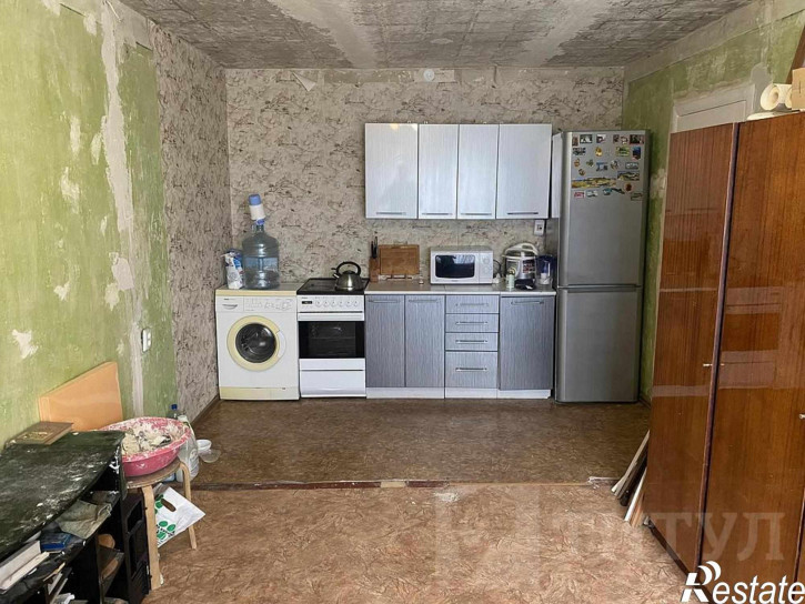 2-комн квартира Орджоникидзе, Конституционная